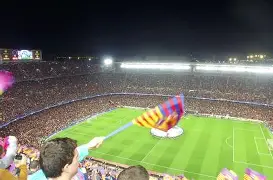 关于巴塞罗那球员因伤无法出战，教练组备赛艰难的信息