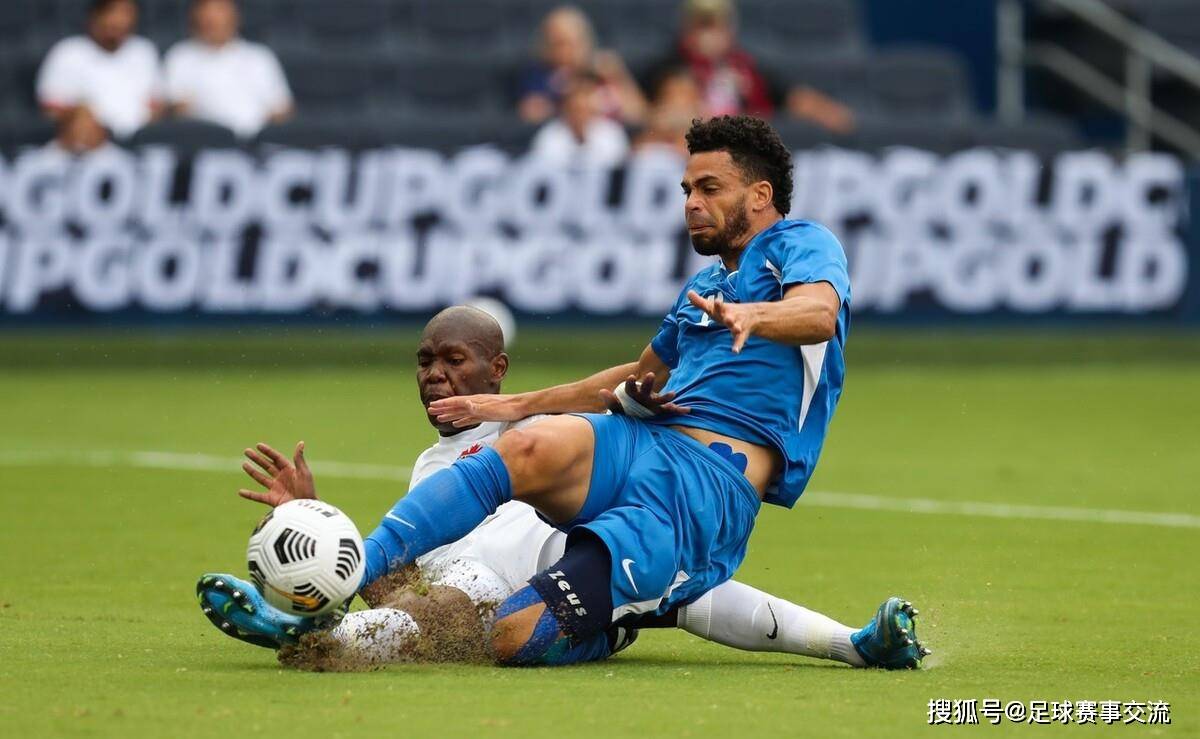 milan.com-足球比赛中发生了情绪高涨的对决(在足球比赛现场发现个别球迷情绪激动)